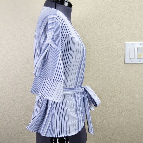 SOCIALITE Tier Sleeve Wrap Top - Picture 7 of 8